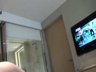 广交会偶遇个颜值不错的台湾靓妹身上有一股特殊香味酒店开房床边黄狗射尿式干她对白清晰 广交会偶遇个颜值不错的台湾靓妹身上有一股特殊香味酒店开房床边黄狗射尿式干她对白清晰